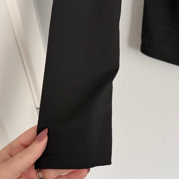 Trendy Queen Black Long Sleeve Top - Picture 4 of 6